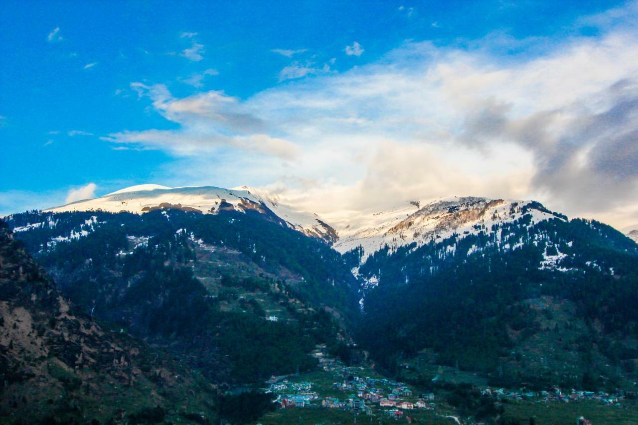Highq Manali Ξενοδοχείο Εξωτερικό φωτογραφία